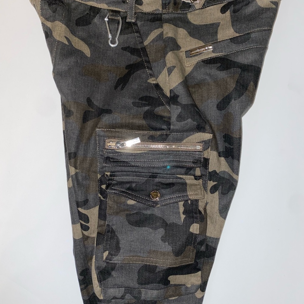 Camo jeans, London brand Maniere de voir